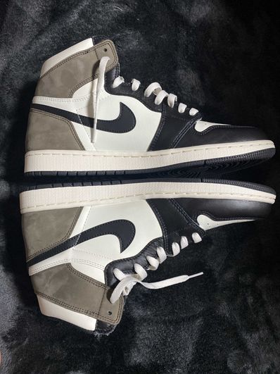 Nike Air Jordan 1 High OG "Sail/Dark Mocha/Black"