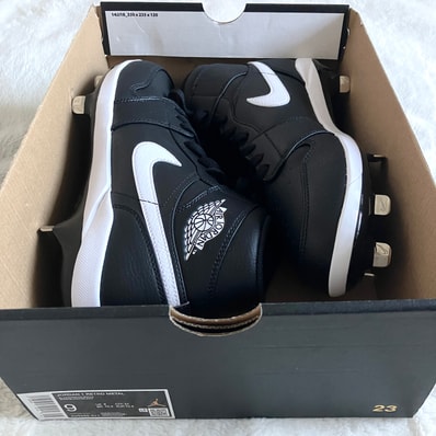 Nike Air Jordan 1 Retro Metal "Black/White"
