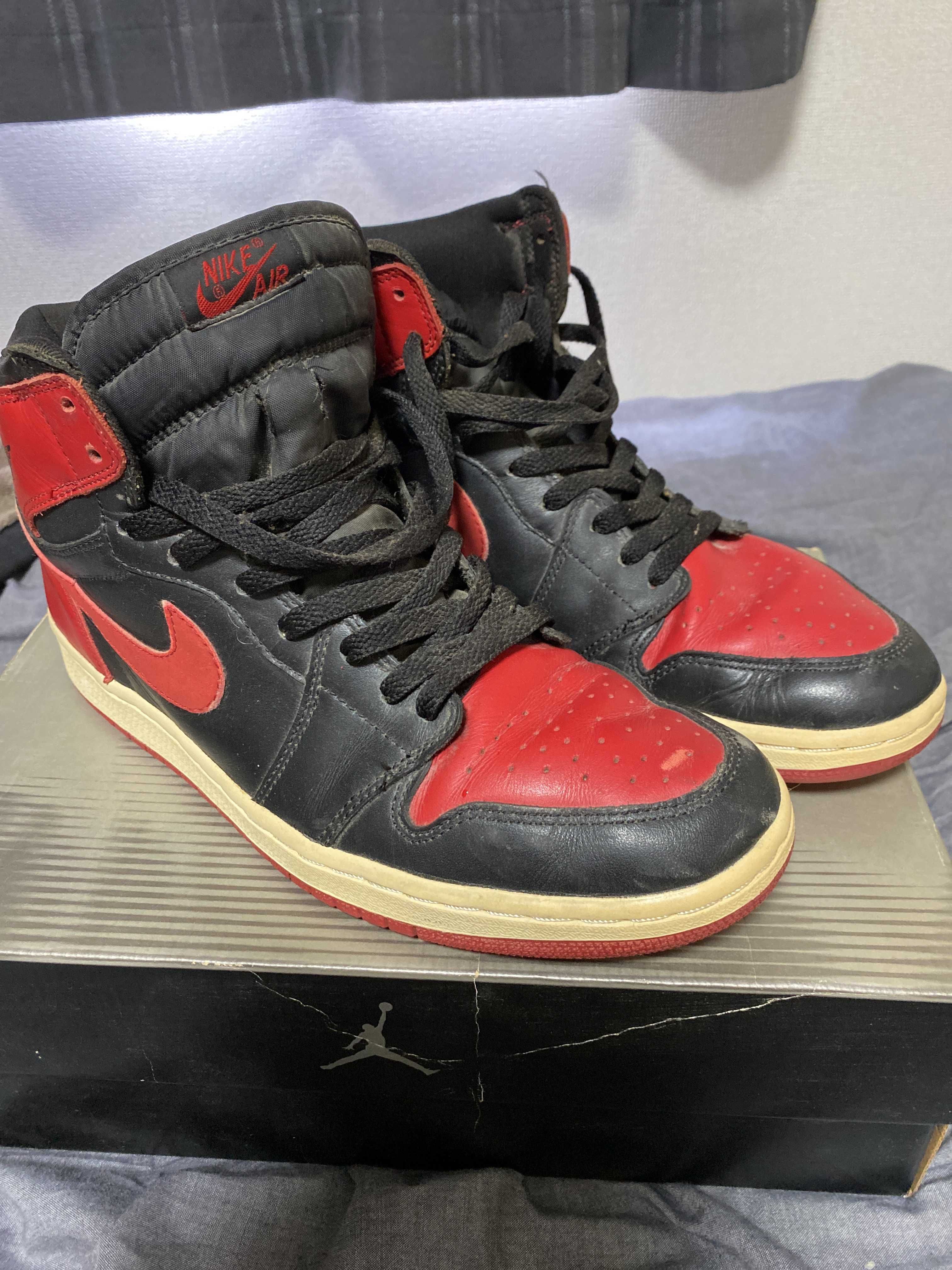 Nike Air Jordan 1 Retro High "Black Varsity Red/Bred"(2001)