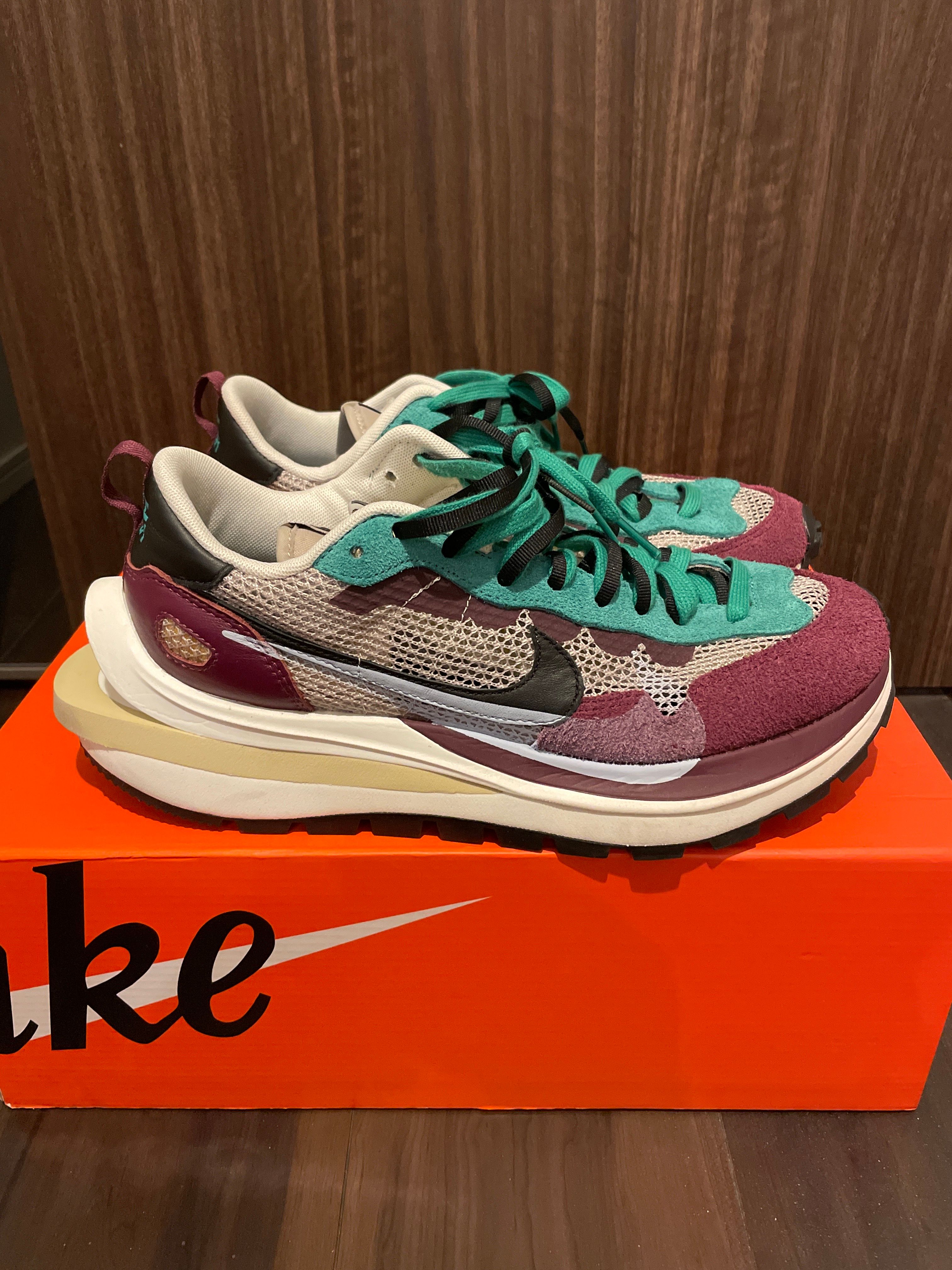 sacai × Nike Vapor Waffle "String/Red/Green"