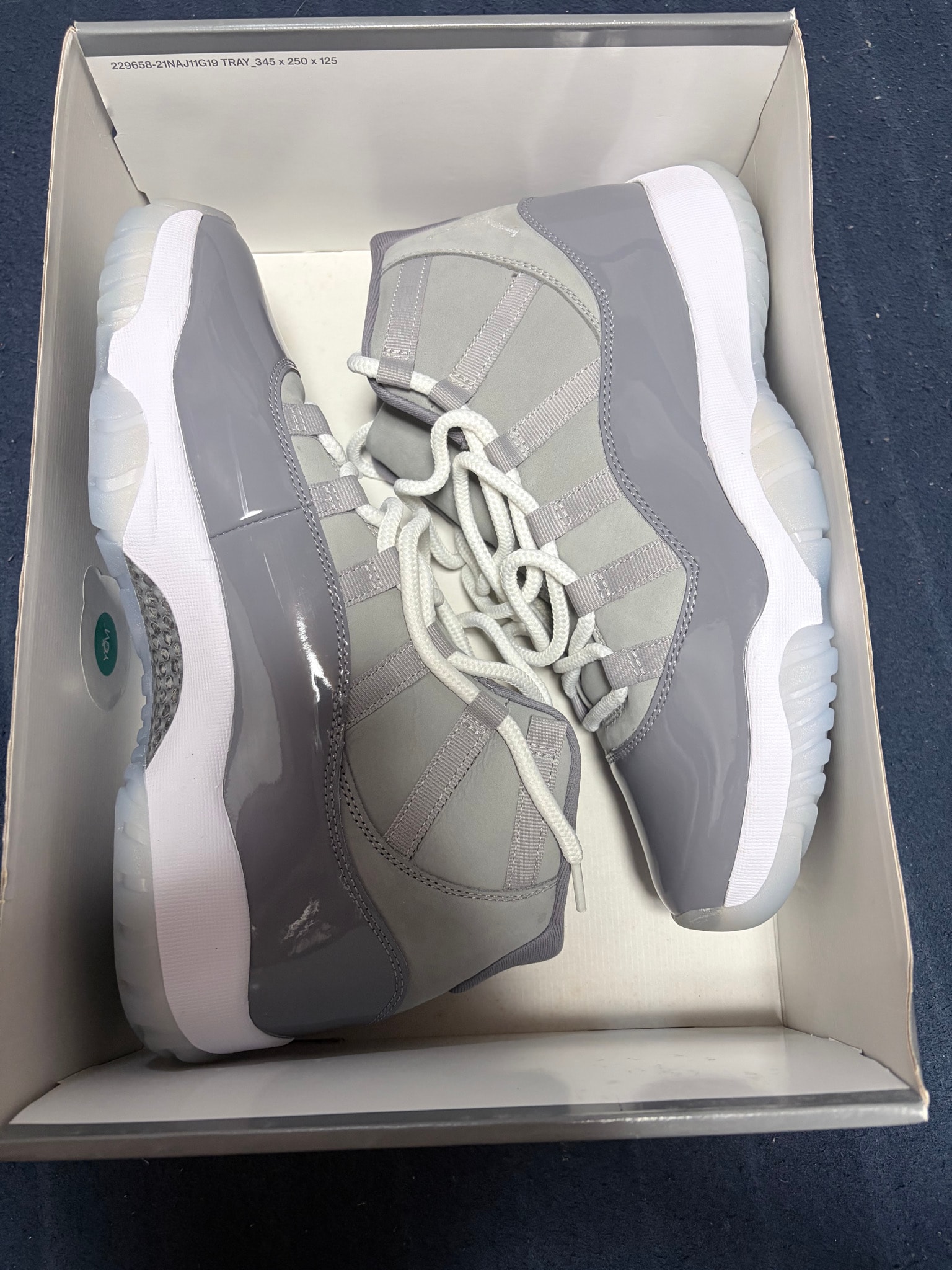 Nike Air Jordan 11 Retro 