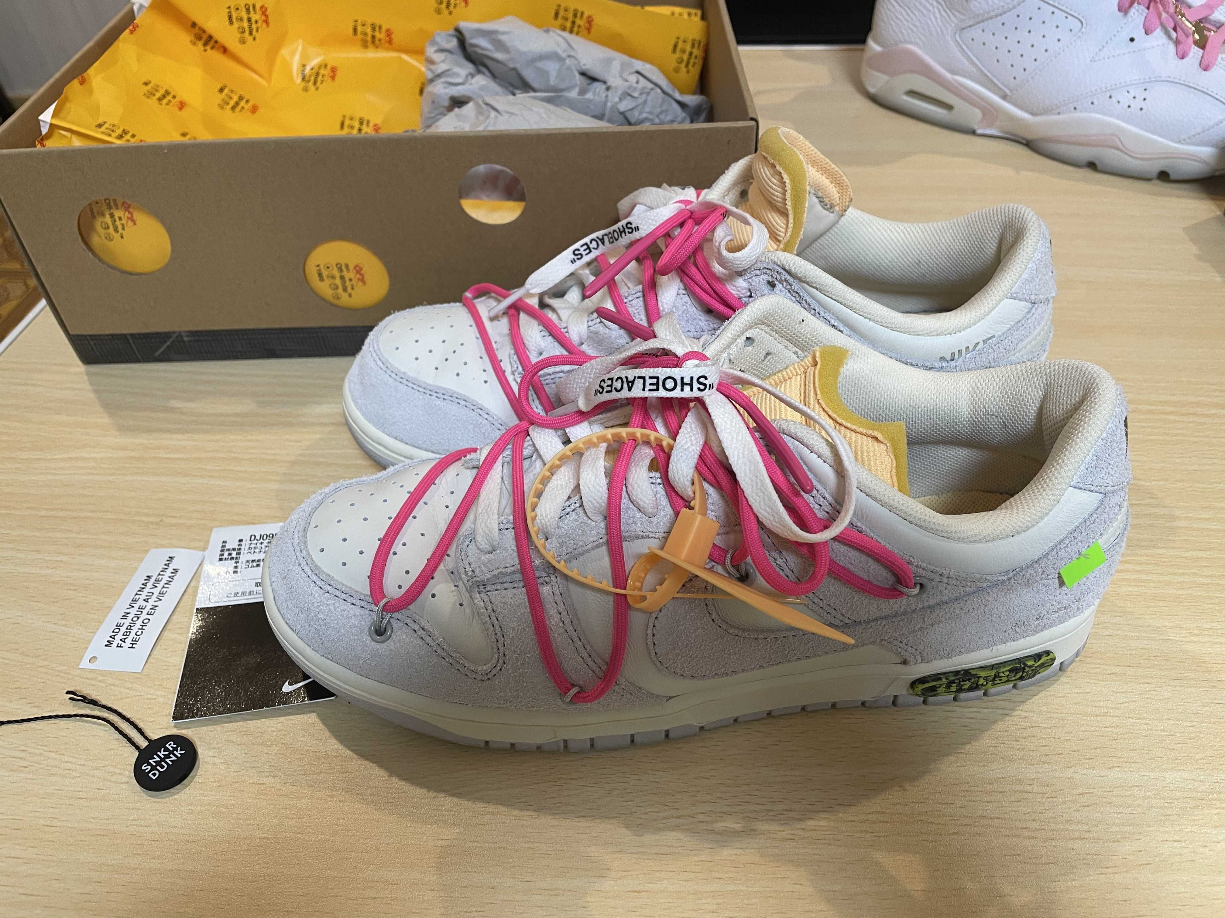 Off-White × Nike Dunk Low "Sail/Neutral Gray/Hyper Pink"