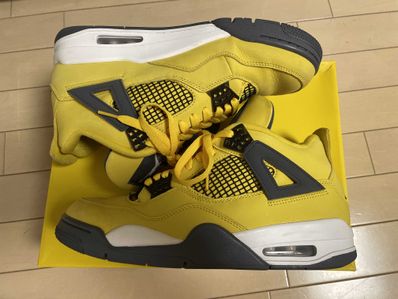 Nike Air Jordan 4 "Tour Yellow"