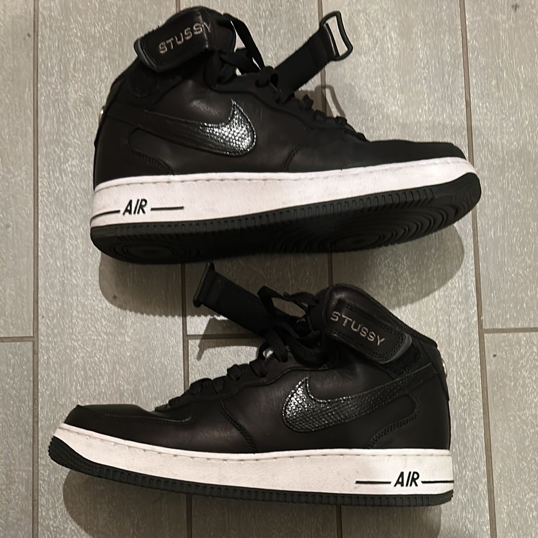 Stussy × Nike Air Force 1 Mid "Black/Black"