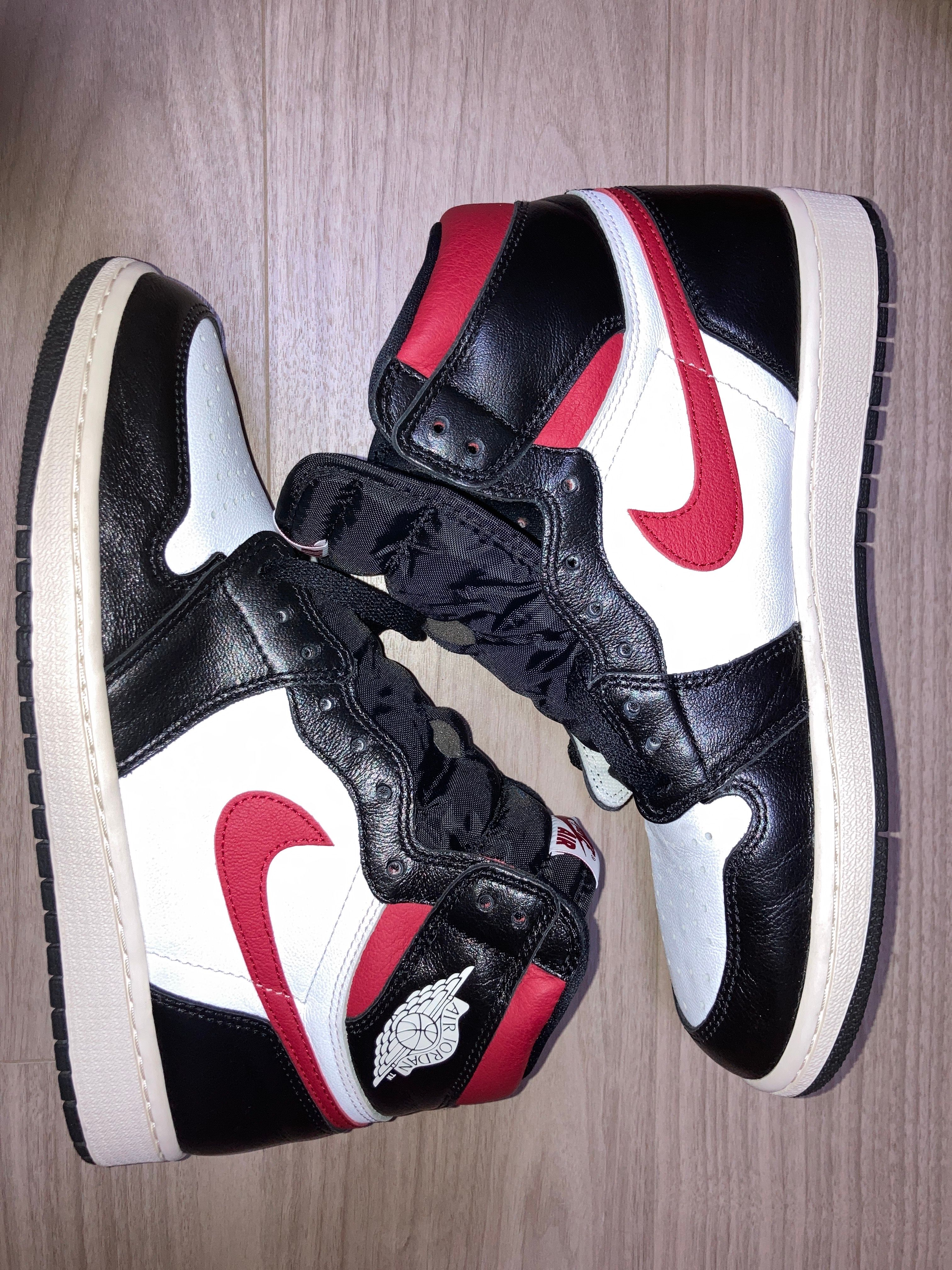 Nike Air Jordan 1 Retro High "Black/White/Sail/Gym Red"