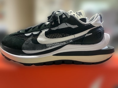 sacai × Nike Vapor Waffle "Black and White"