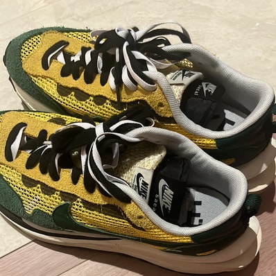 sacai × Nike Vapor Waffle "Tour Yellow/Stadium Green-Sail"