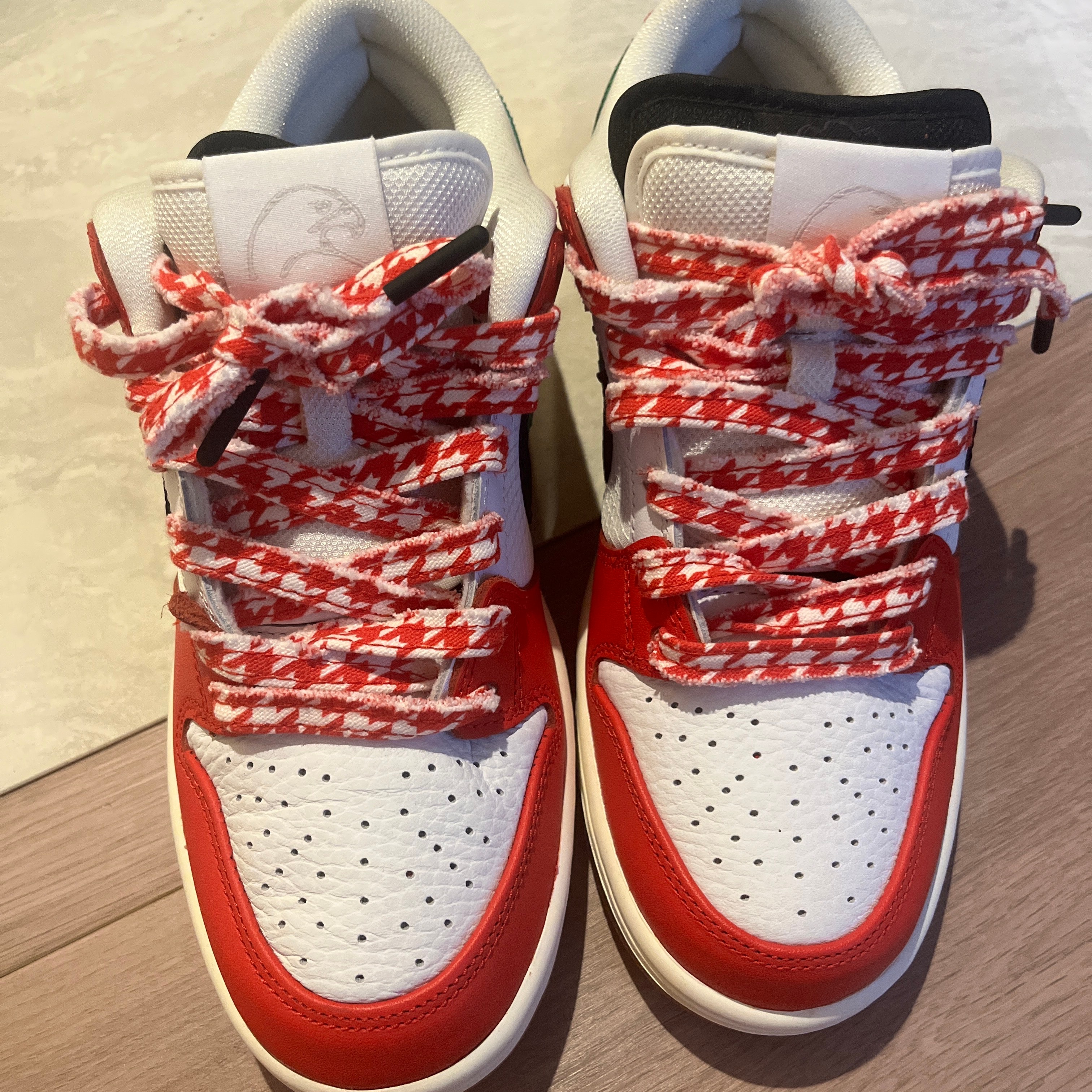 Frame Skate x Nike SB Dunk Low "Habibi"