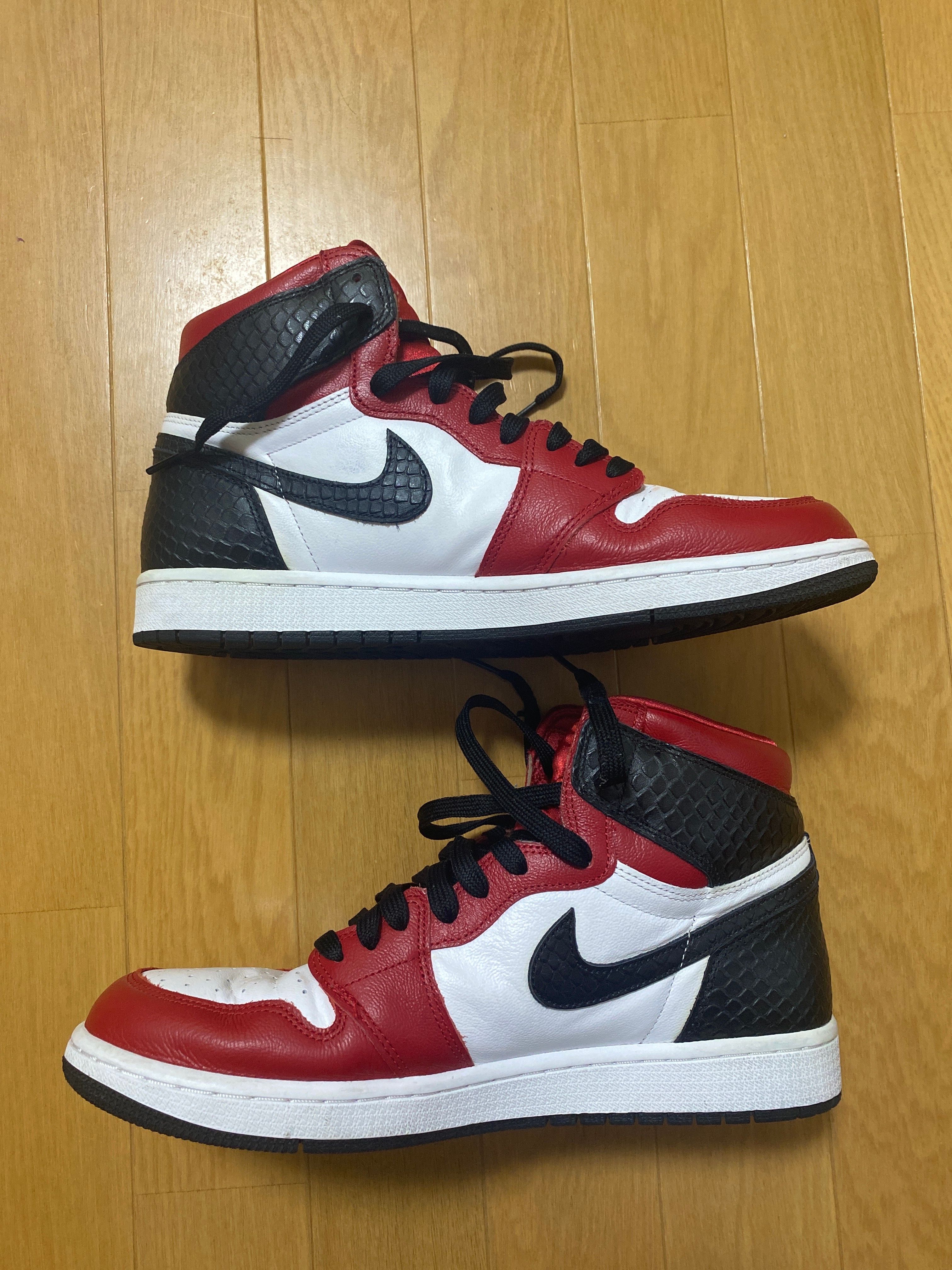 Nike Women's Air Jordan 1 High OG "Satin Red"