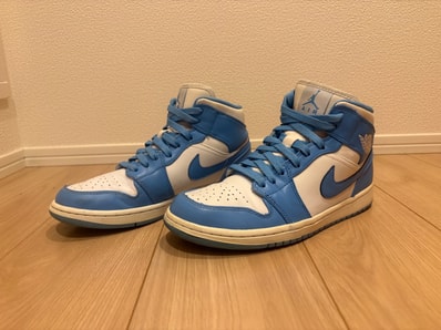 Nike Air Jordan 1 Retro Mid "UNC"