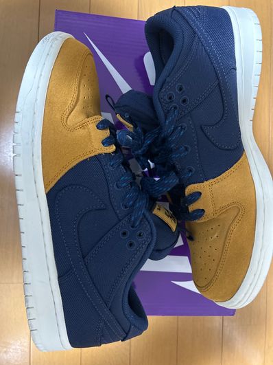 Nike SB Dunk Low "Desert Ochre and Midnight Navy"