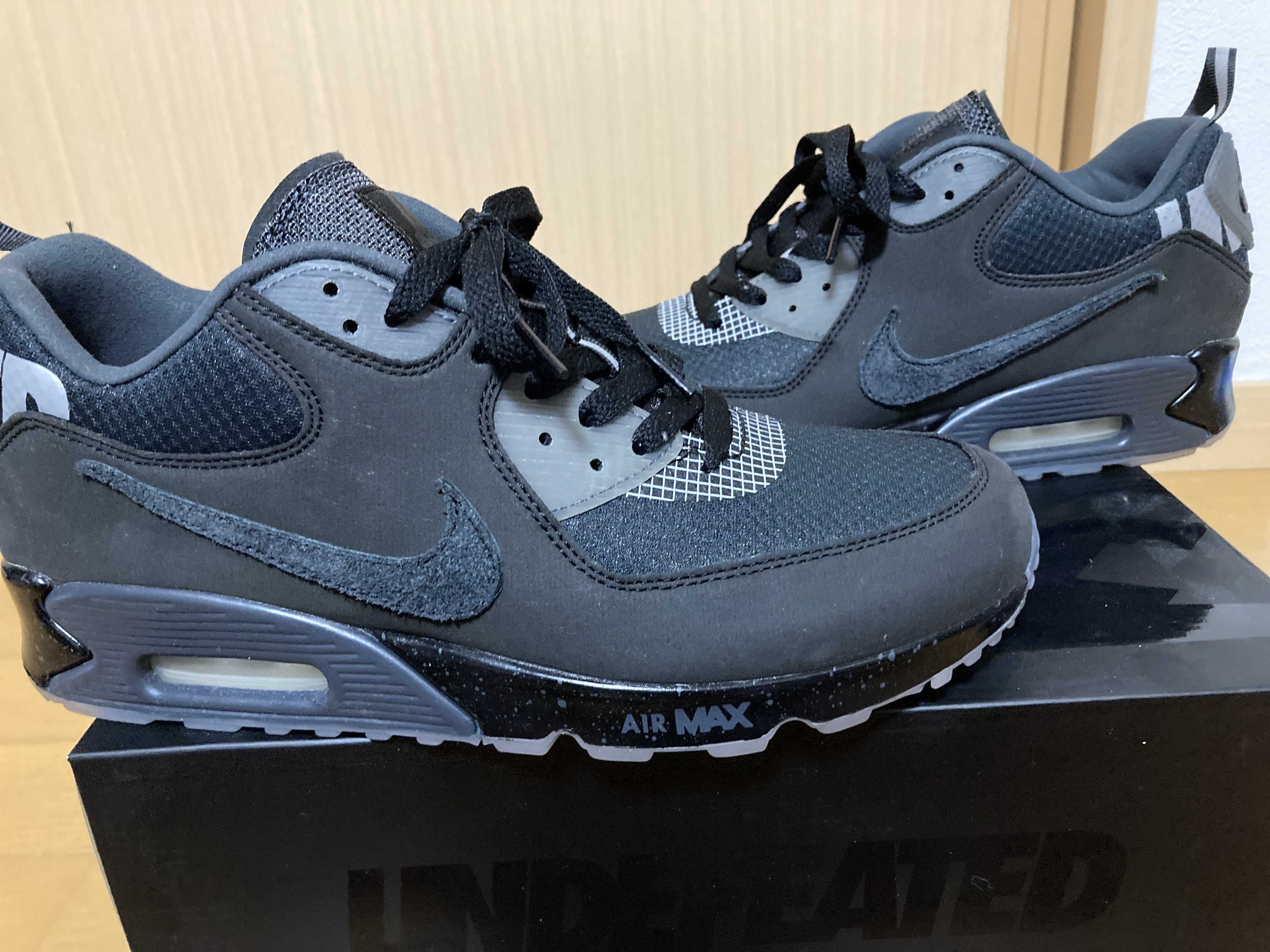 UNDEFEATED × Nike Air Max 90 "Black/Rush Pink"