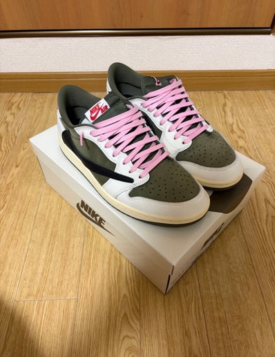 Travis Scott × Nike Air Jordan 1 Low OG SP "Reverse Olive"