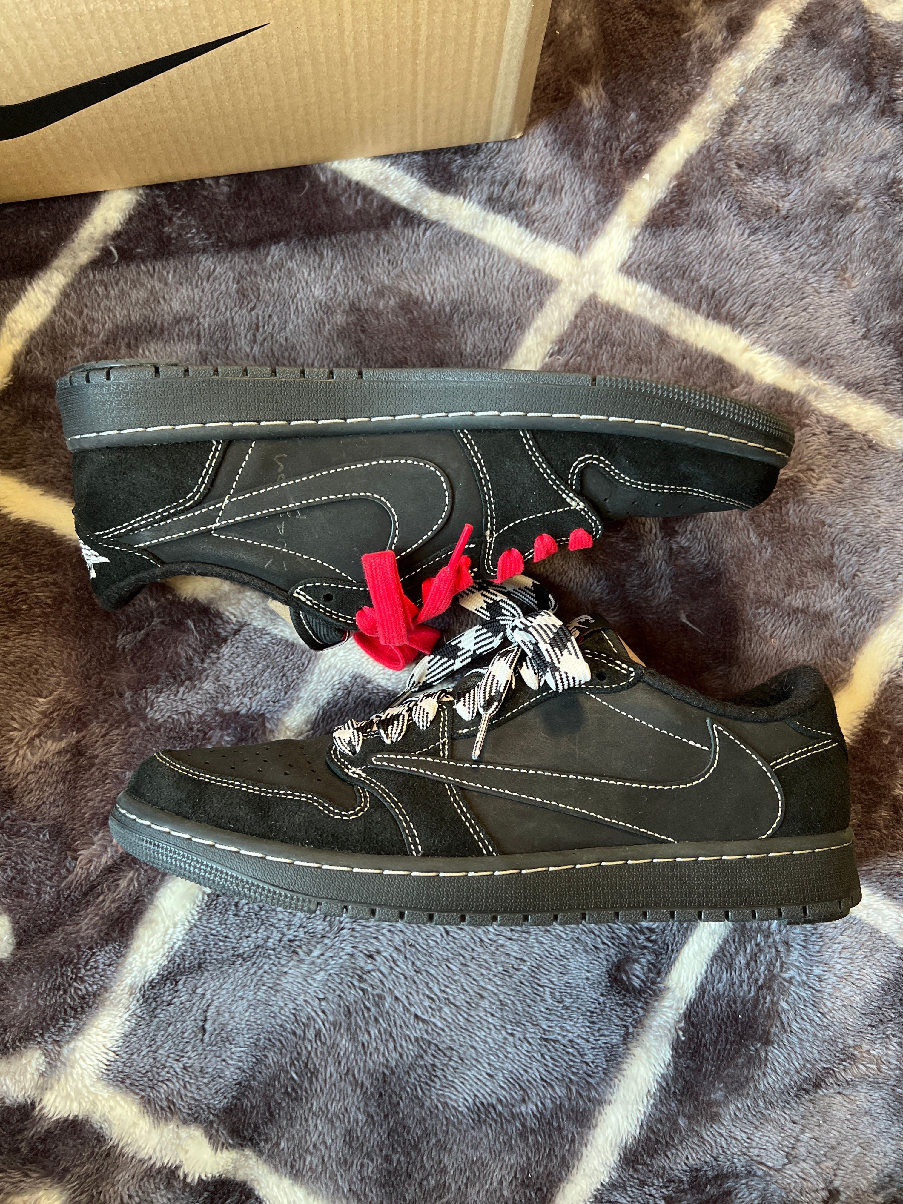 Travis Scott × Nike Air Jordan 1 Low OG SP "Black Phantom"
