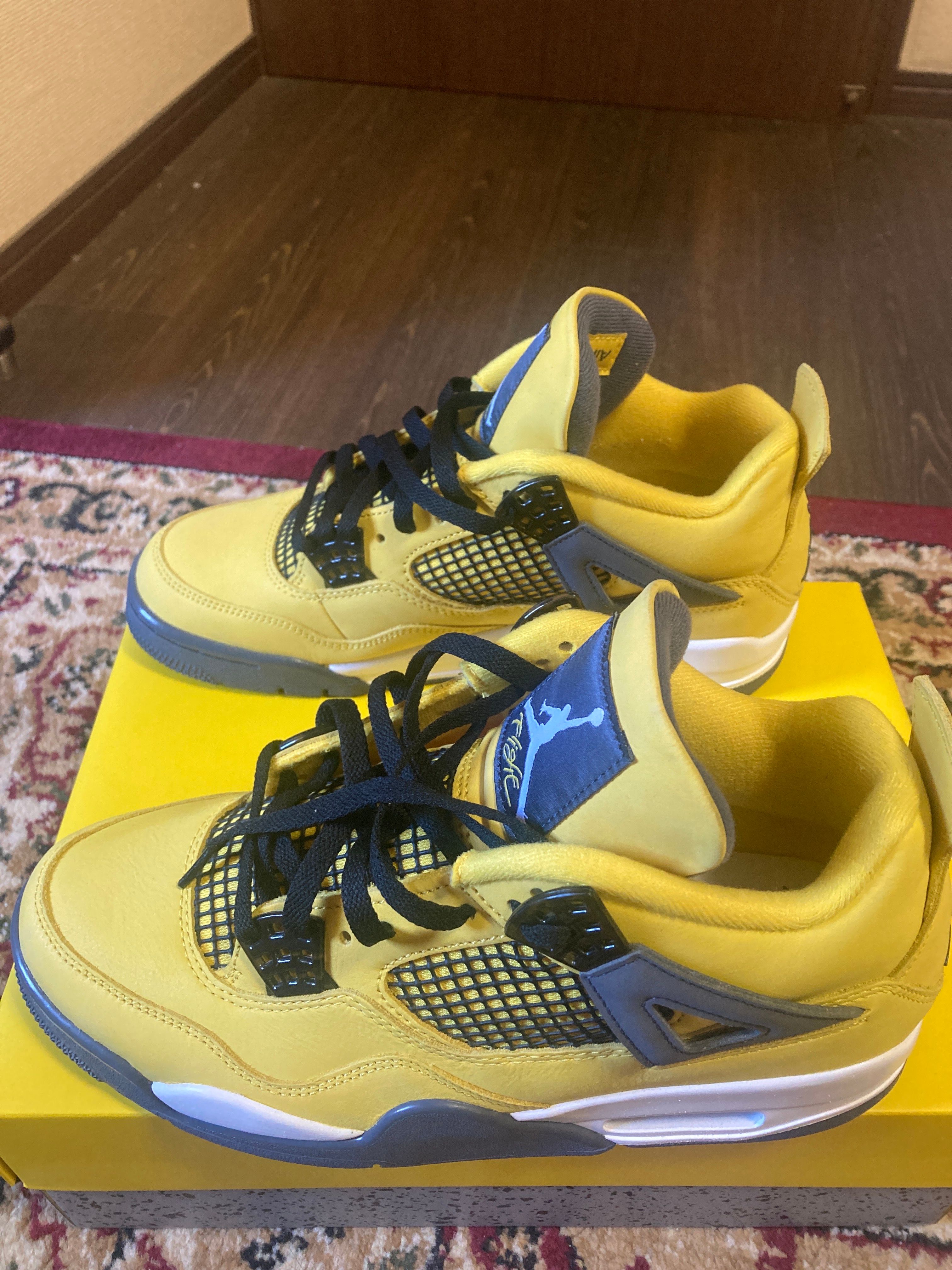 Nike Air Jordan 4 "Tour Yellow"