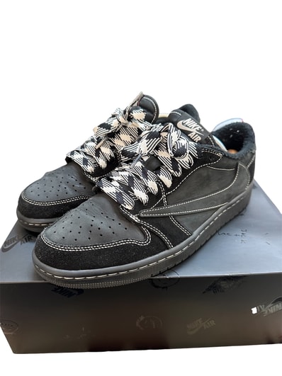 Travis Scott × Nike Air Jordan 1 Low OG SP "Black Phantom"