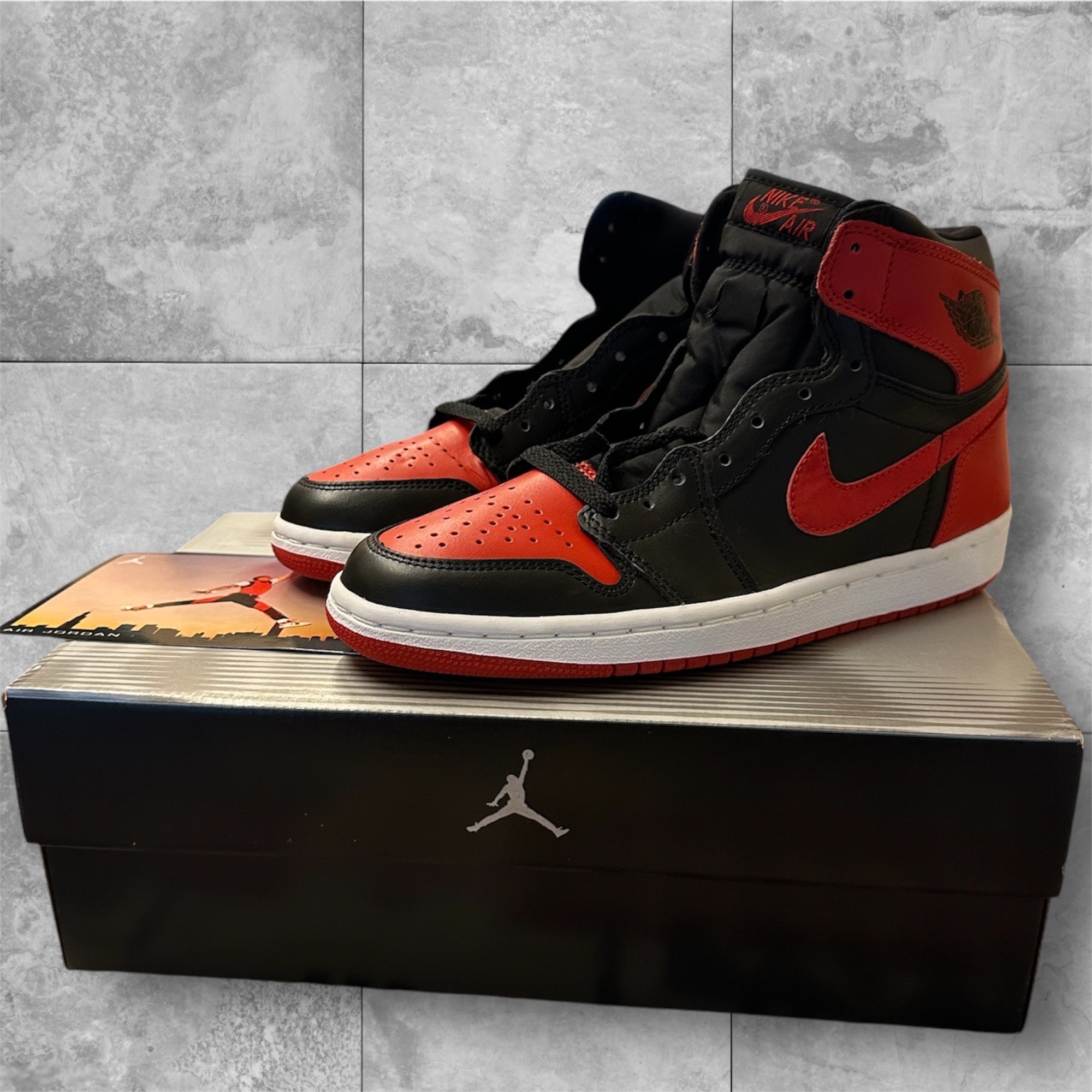Nike Air Jordan 1 Retro High "Black Varsity Red/Bred"(2001)