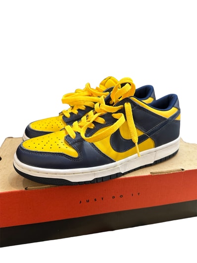 Nike Dunk Low "Midnight Navy/Varsity Maize" (1999)
