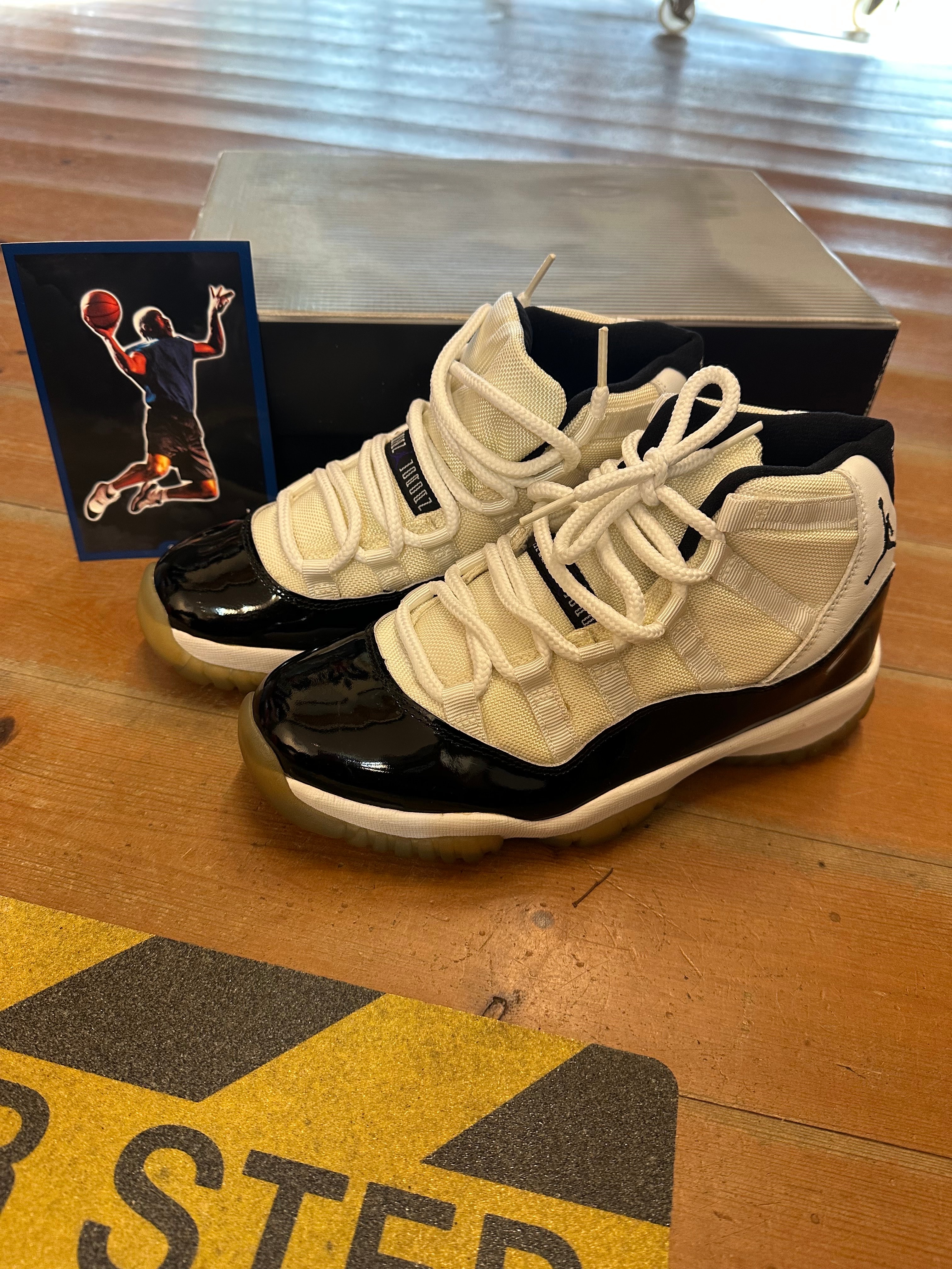 Nike Air Jordan 11 Retro "Concord" (2000)