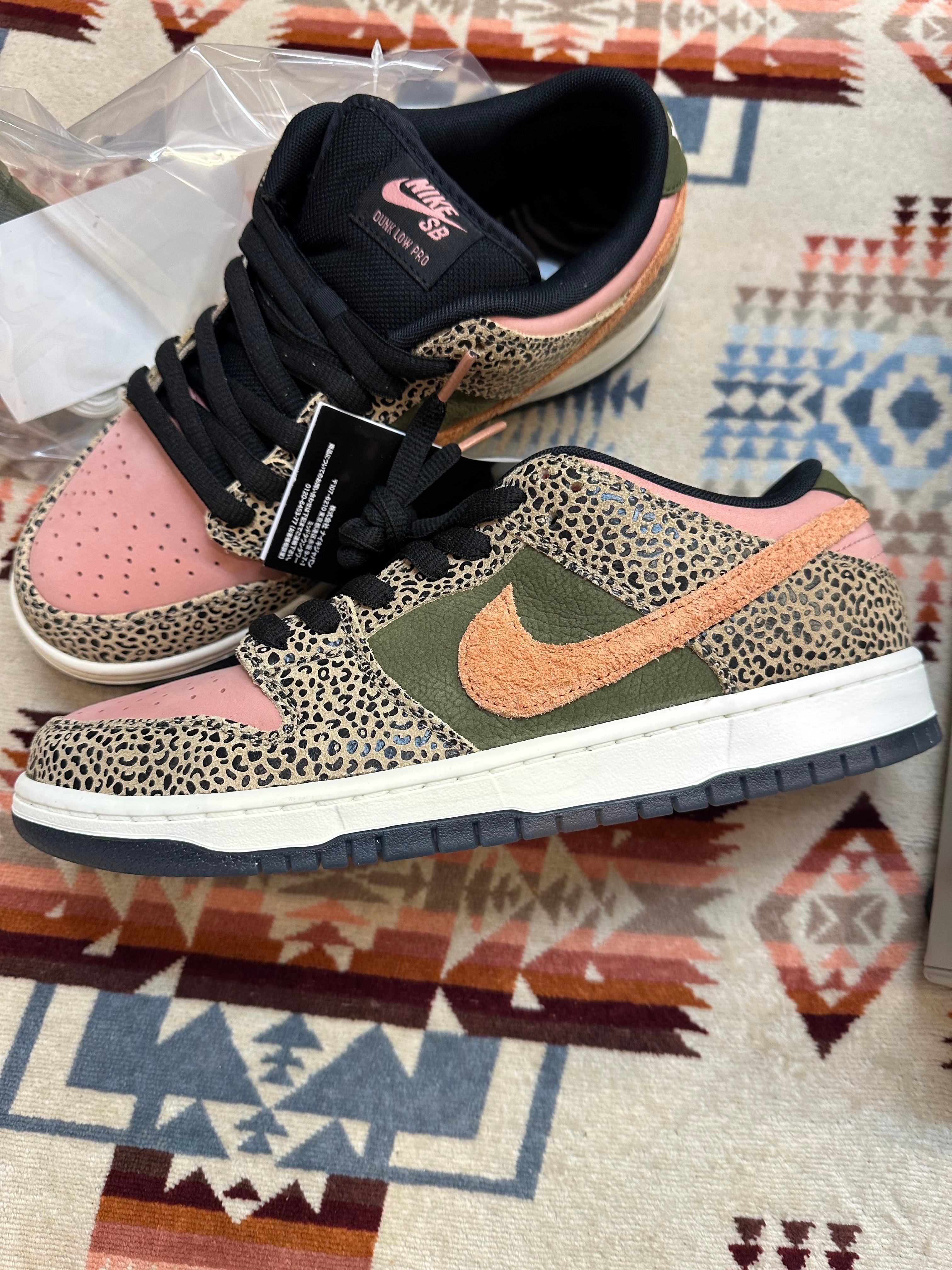 Arts Rec × Nike SB Dunk Low Pro "Rust Pink and Rough Green"