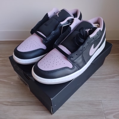 Nike Air Jordan 1 Low SE "Black/Iced Lilac"