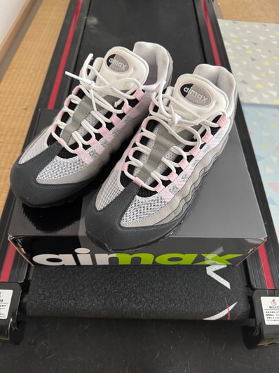 Nike Women's Air Max 95 OG Big Bubble "Medium Grey/Pink Foam"