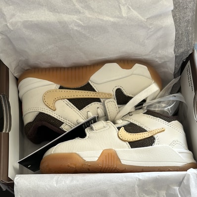 Travis Scott × Nike TD Jordan Jumpman Jack TR "Sail and Dark Mocha"