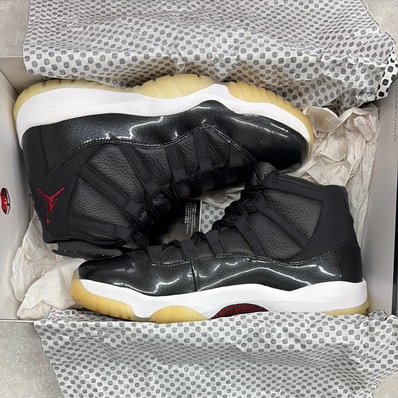 Nike Air Jordan 11 Retro "72-10"