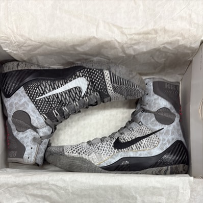 Nike Kobe 9 Elite Detail "Base Grey/Black"