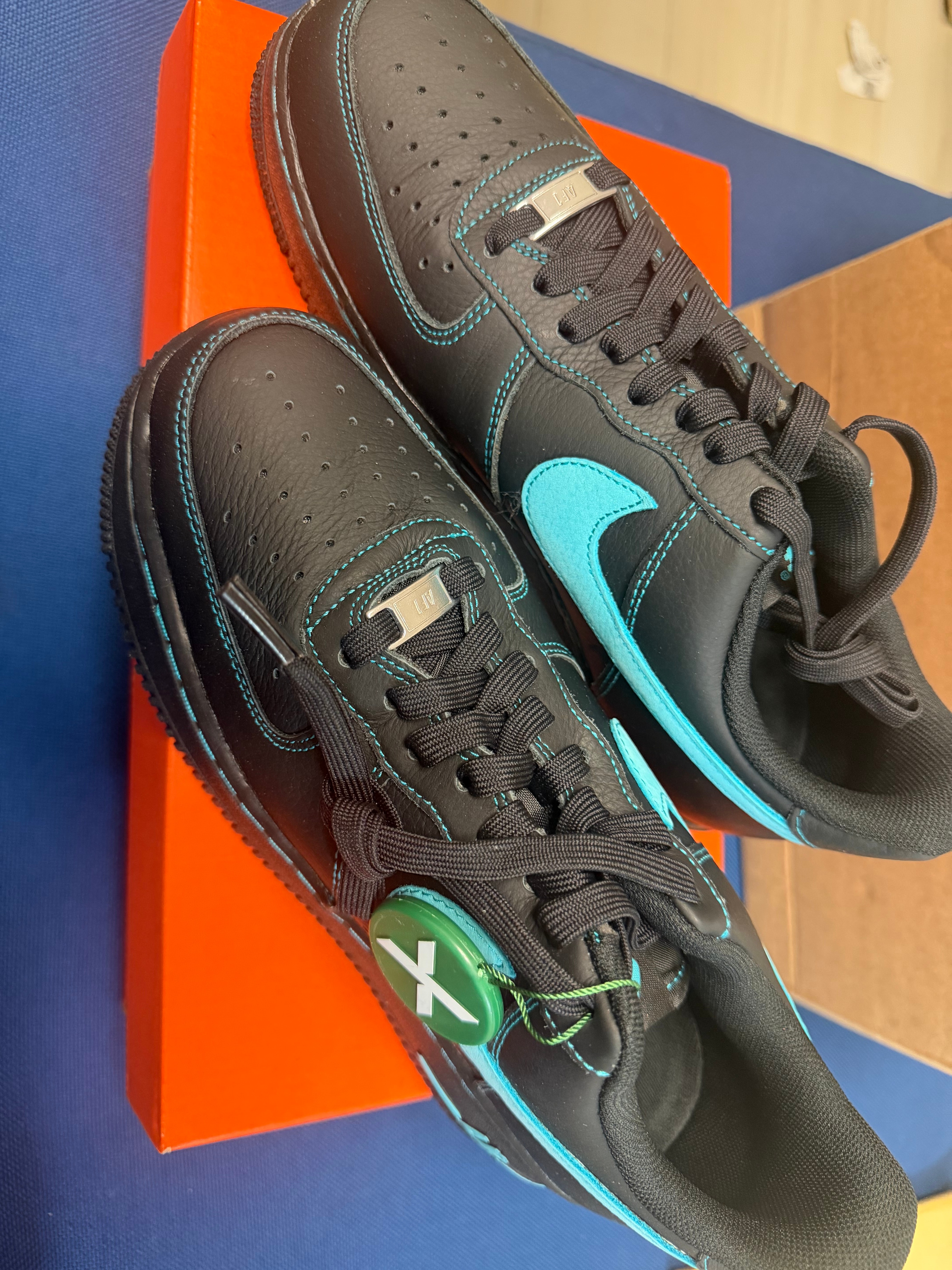 Nike Air Force 1 Low "Black Tiffany"