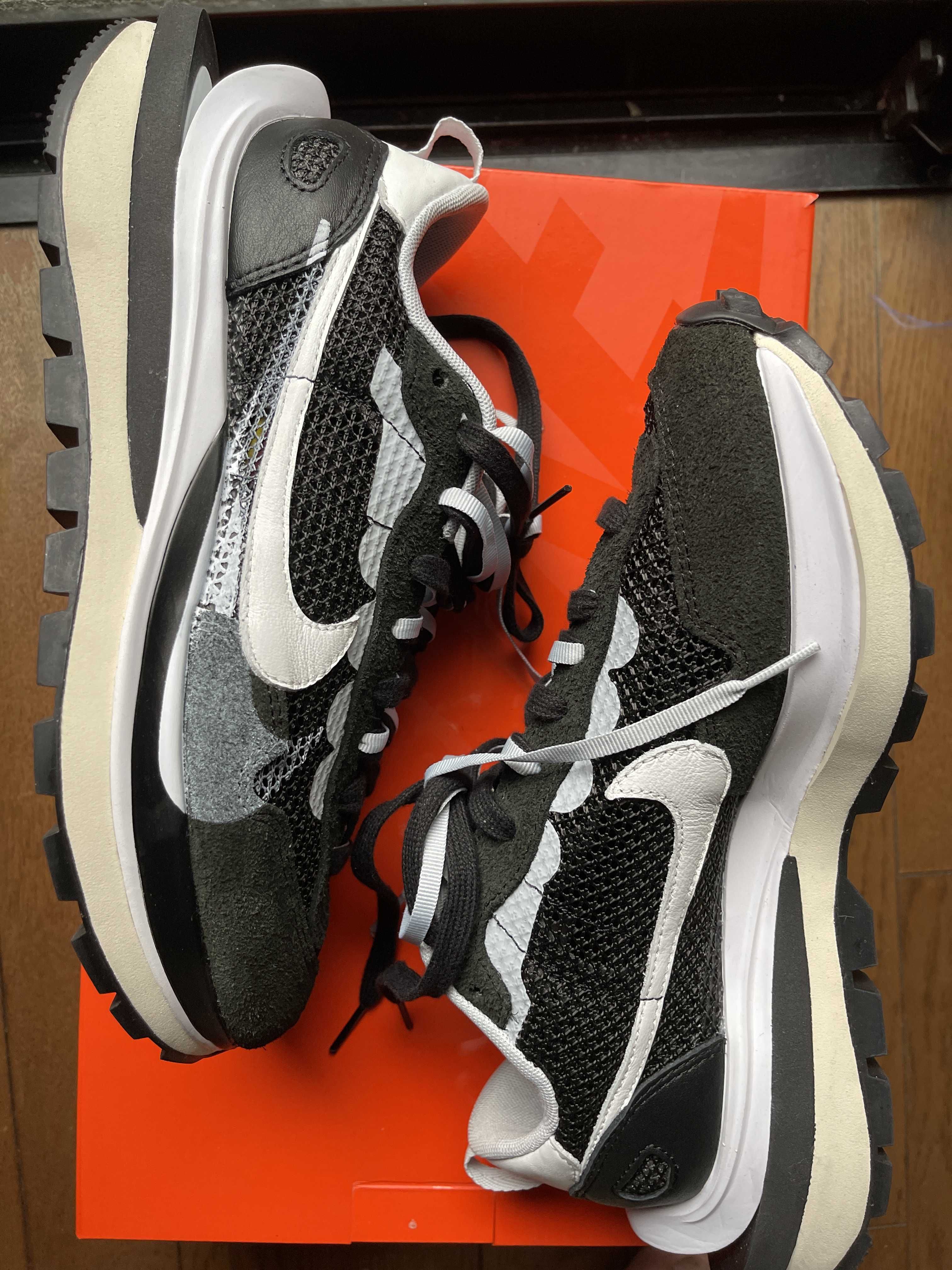 sacai × Nike Vapor Waffle "Black and White"