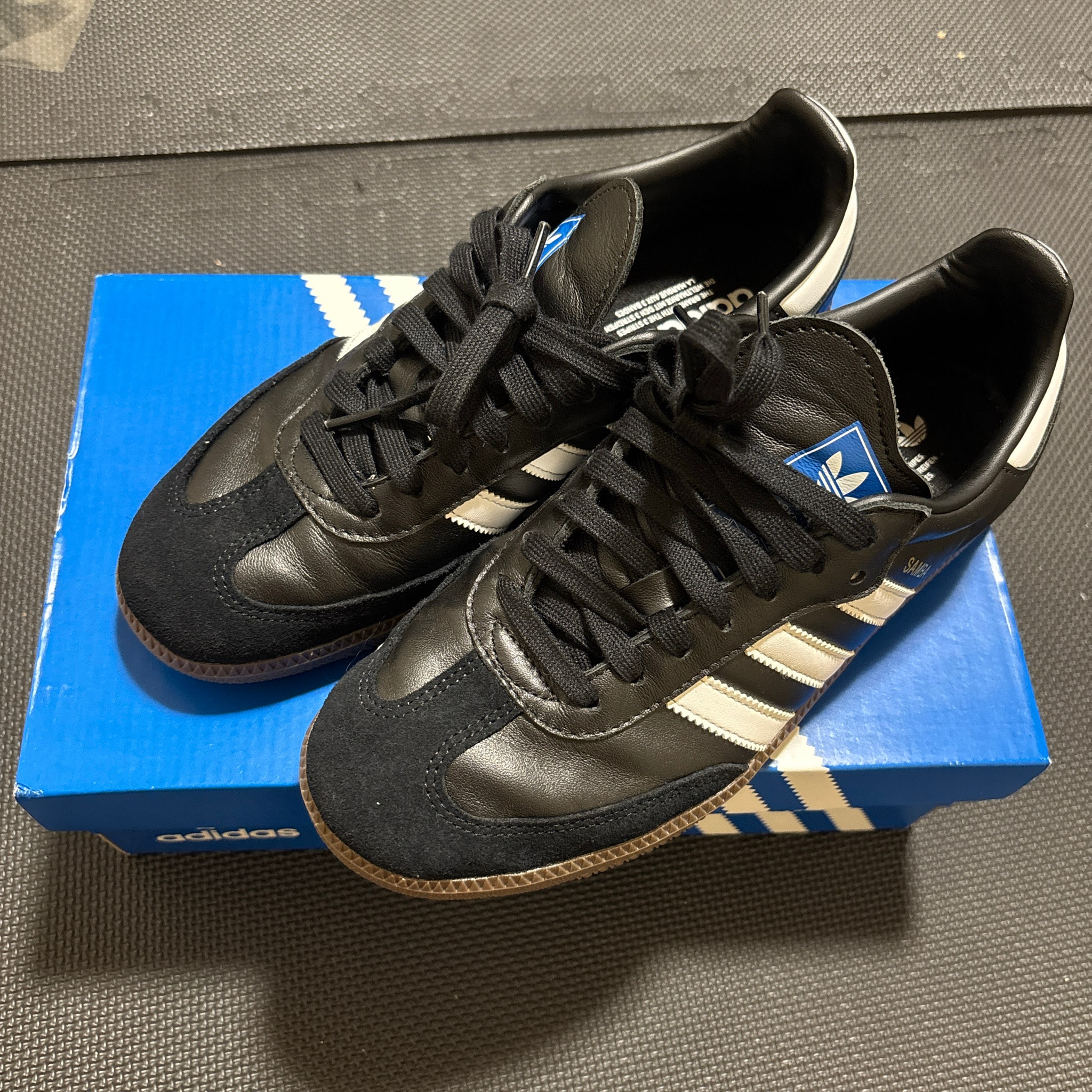 adidas Samba OG "Core Black/Cloud White/Gum"