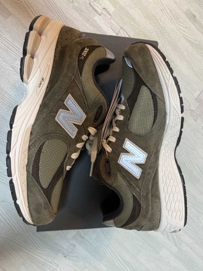 New Balance 2002R "Olive Brown"