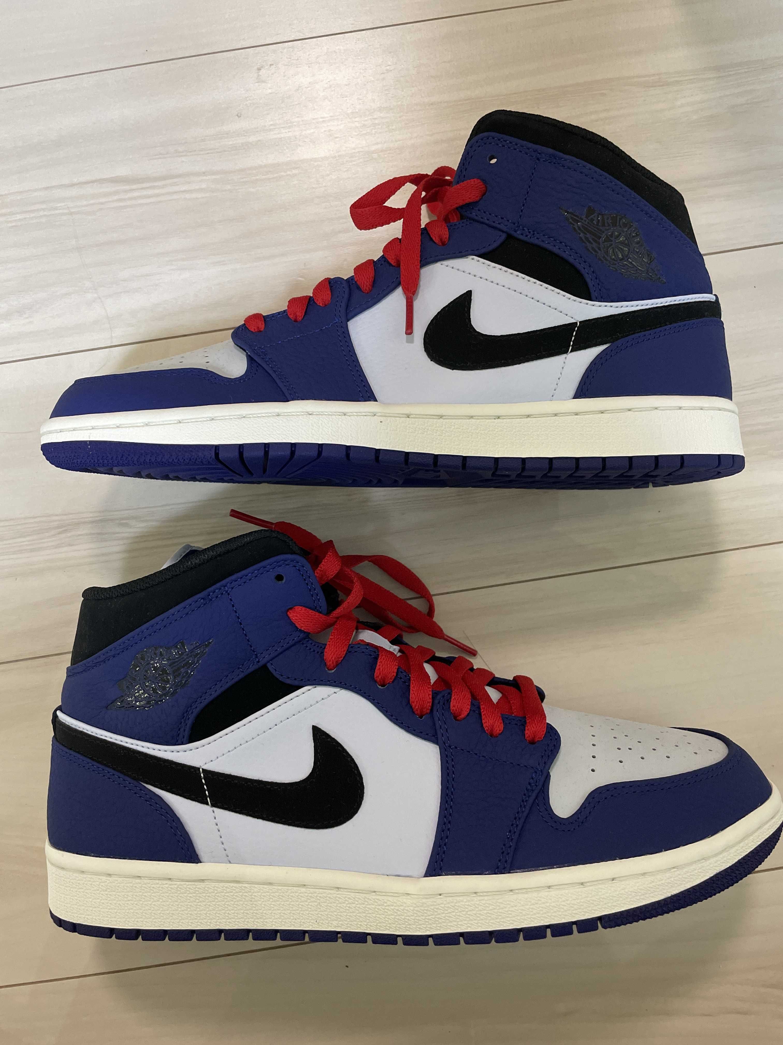 Nike Air Jordan 1 Mid "Deep Royal Blue"