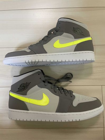 Nike Air Jordan 1 Mid "Gunsmoke Volt"