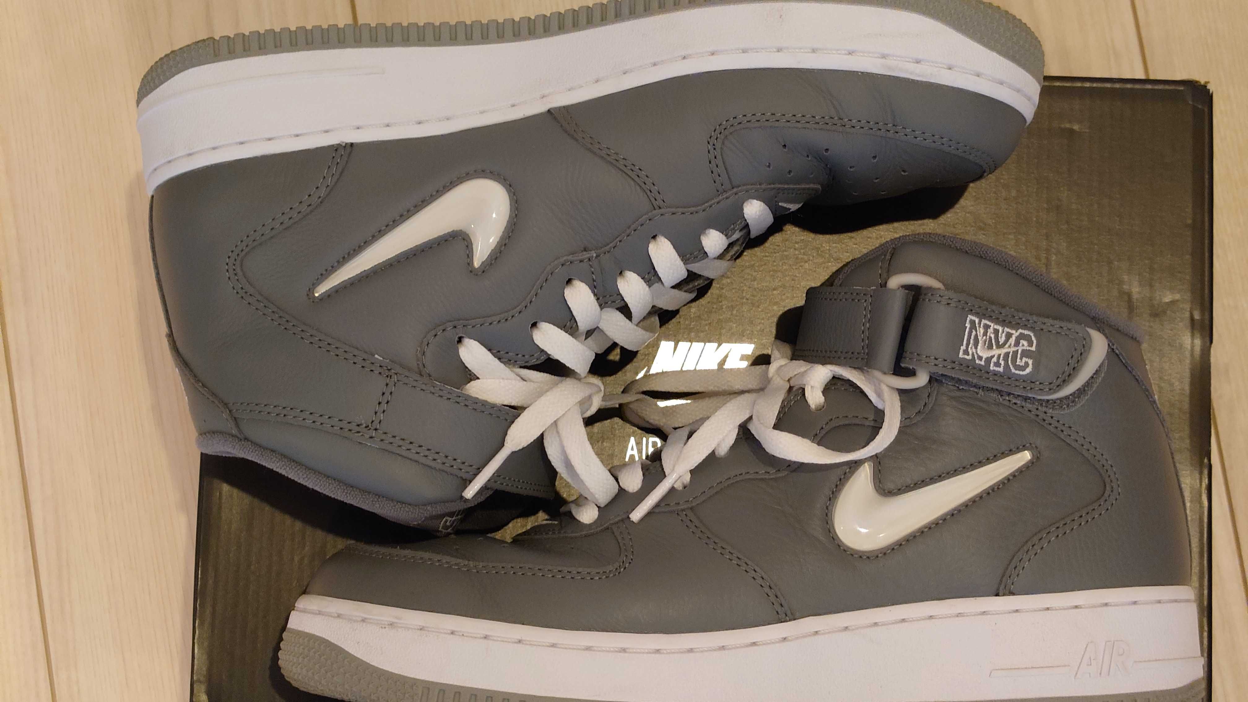 Nike Air Force 1 Mid NYC "Cool Grey"