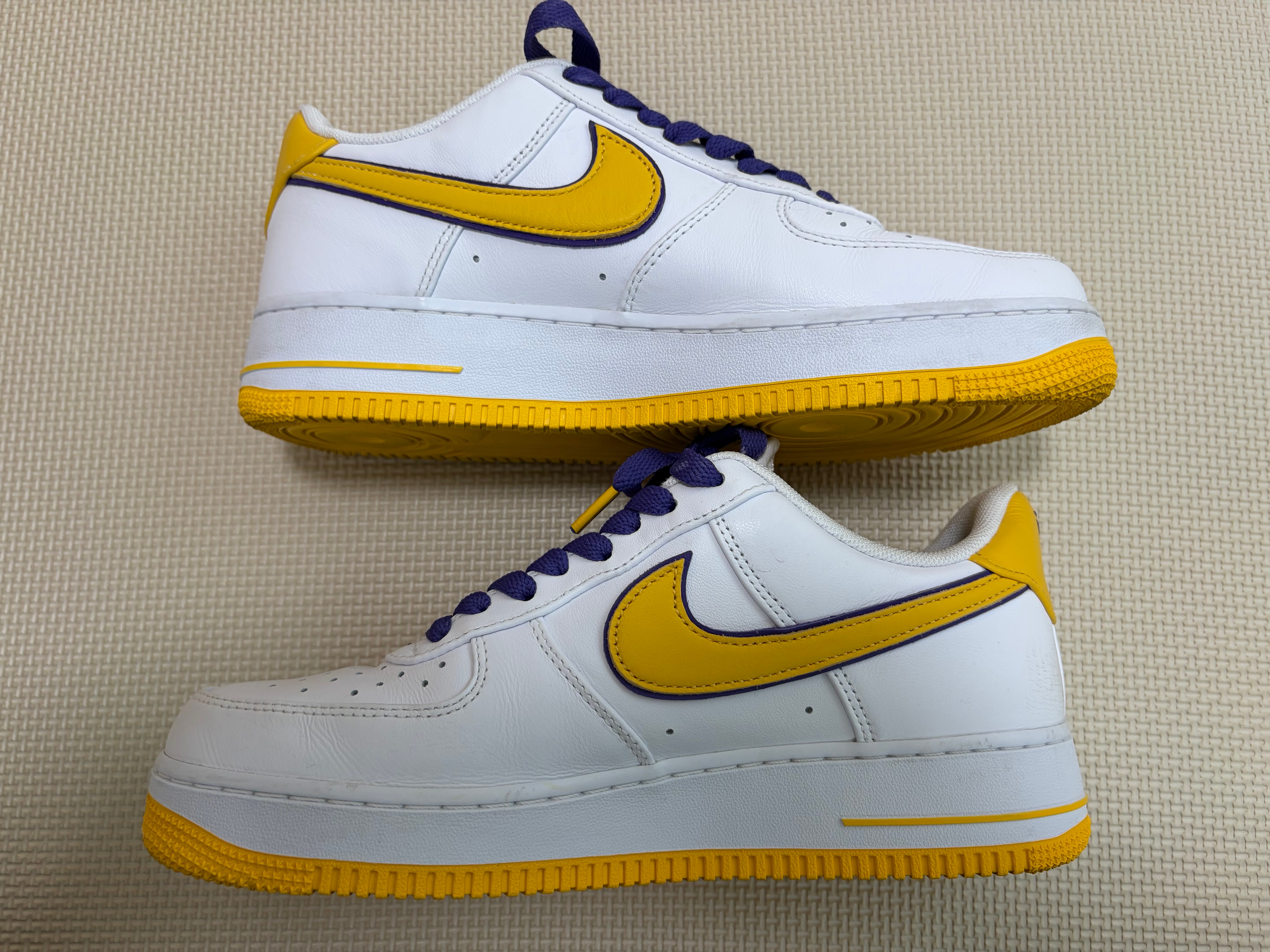 Kobe Bryant × Nike Air Force 1 Low Retro QS "Varsity Maize and Varsity Purple"