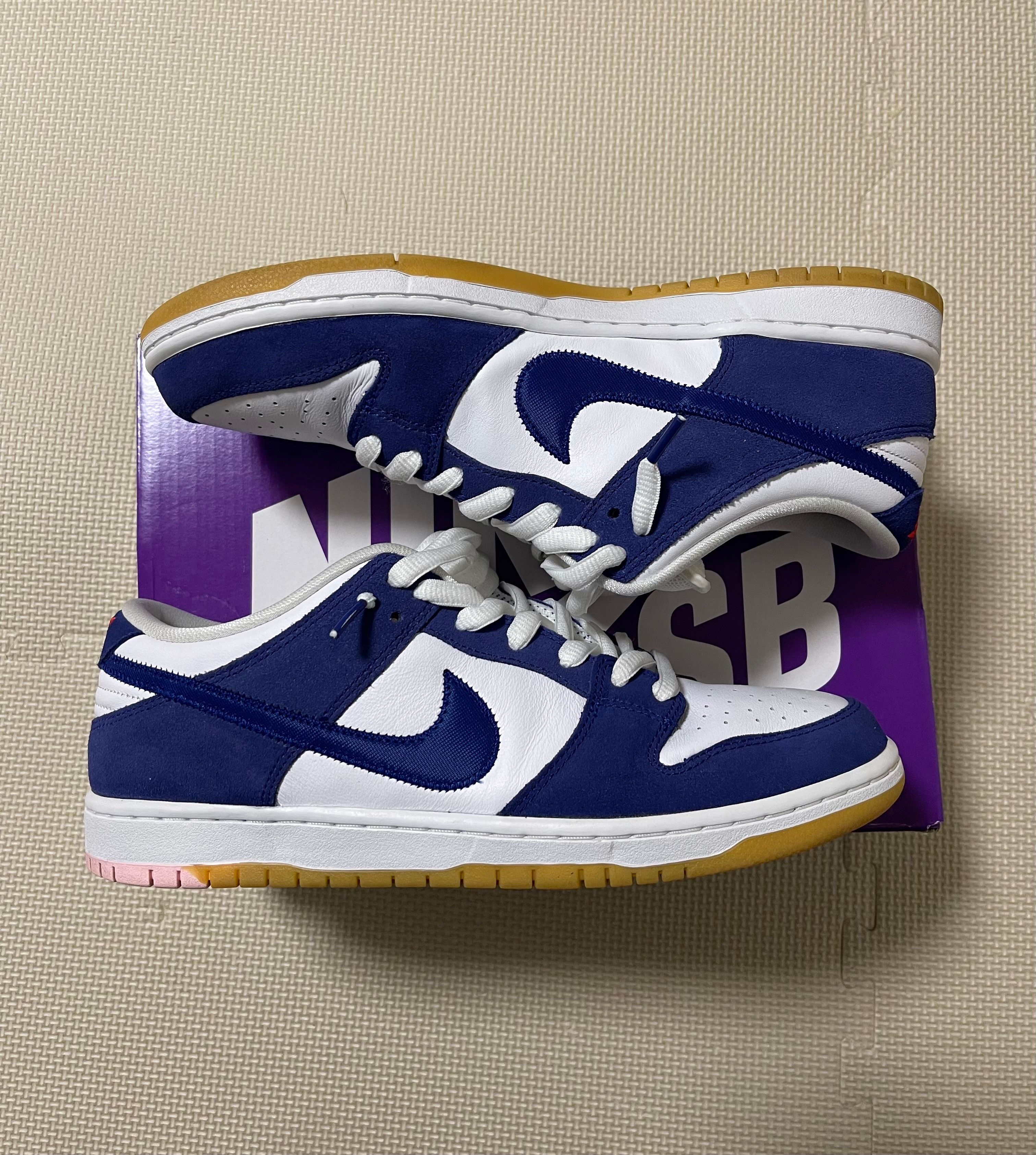 Nike SB Dunk Low "Los Angeles Dodgers/Deep Royal Blue"
