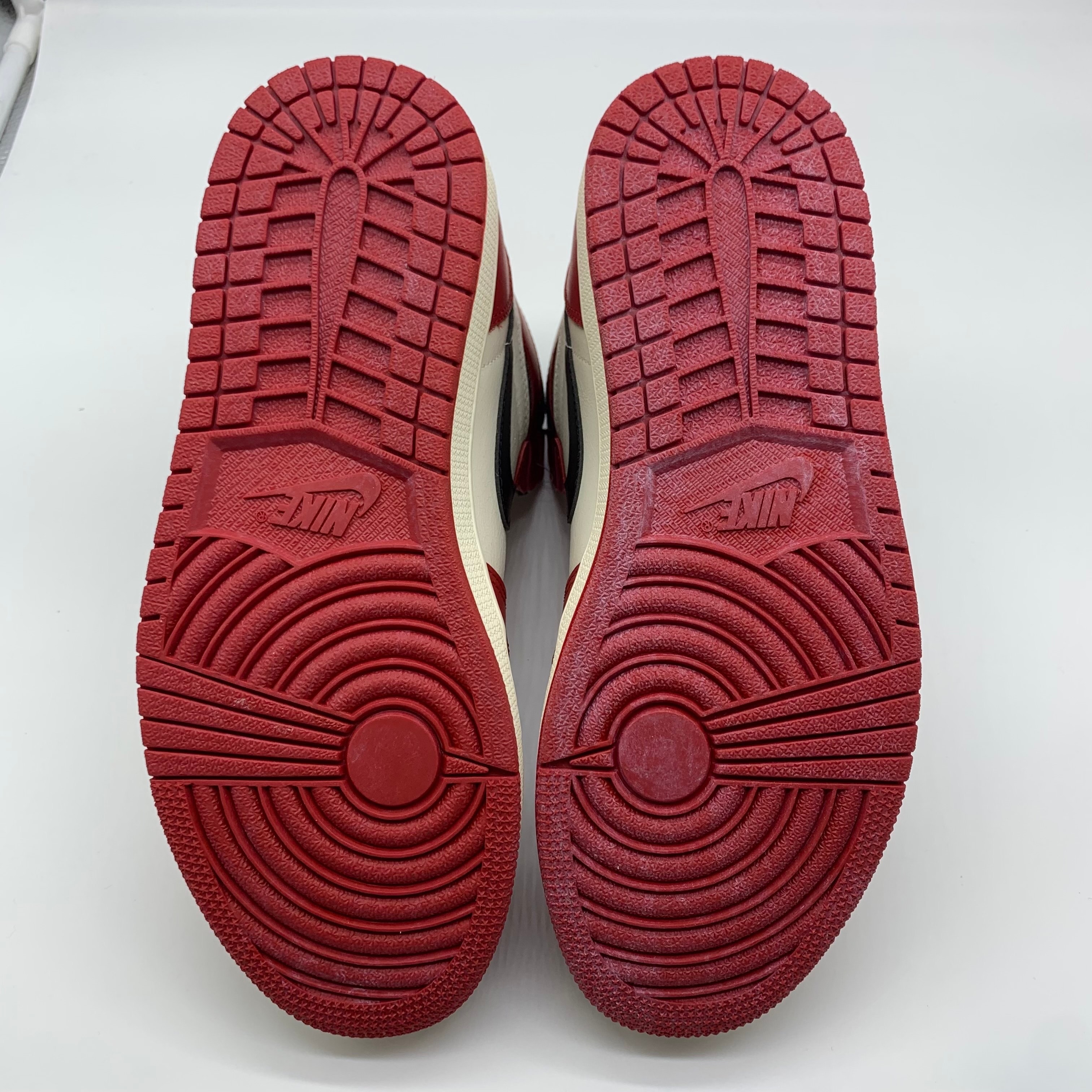 Nike Air Jordan 1 High OG "Lost & Found/Chicago"