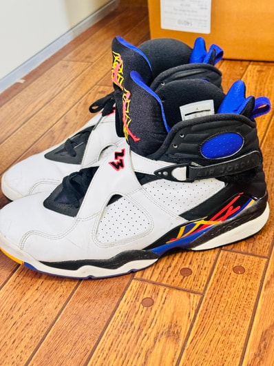 Nike Air Jordan 8 Retro "Three Peat"