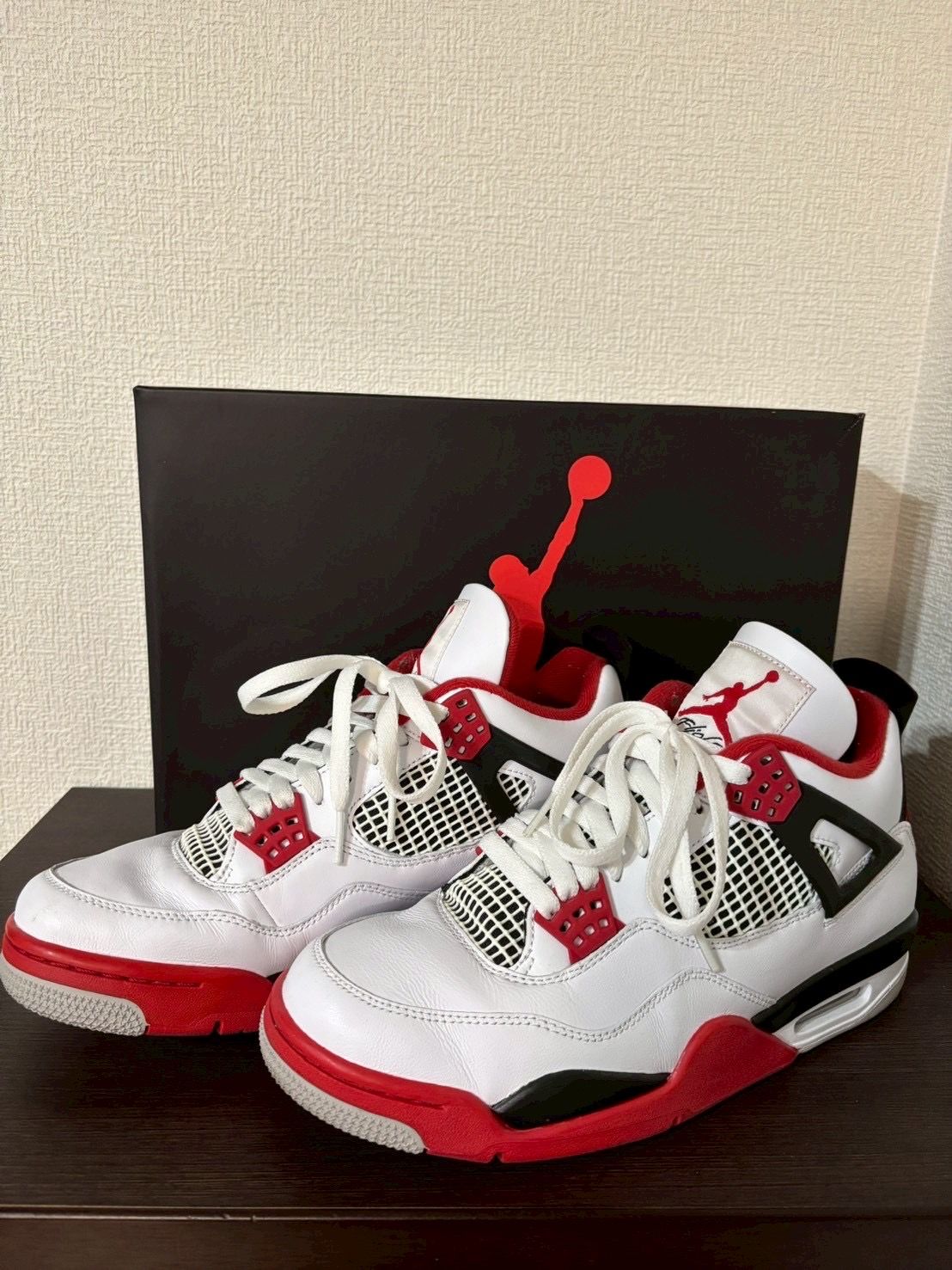 2020 NIKE エアジョーダン 4 レトロ FIRE RED 27cm Amazon.com | Retro 'Fire Red' Air Jordan 4 (2020) | Basketball