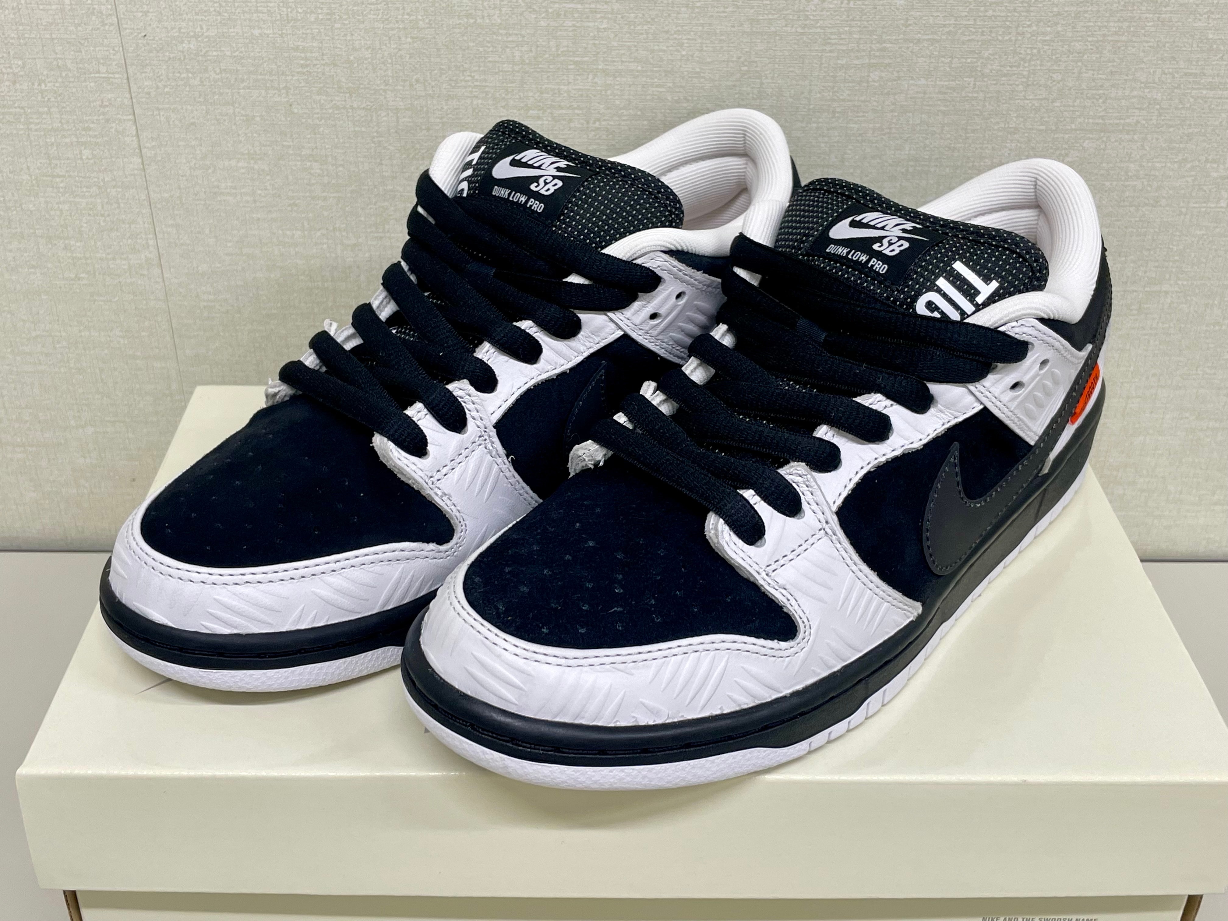 TIGHTBOOTH × Nike SB Dunk Low Pro QS 