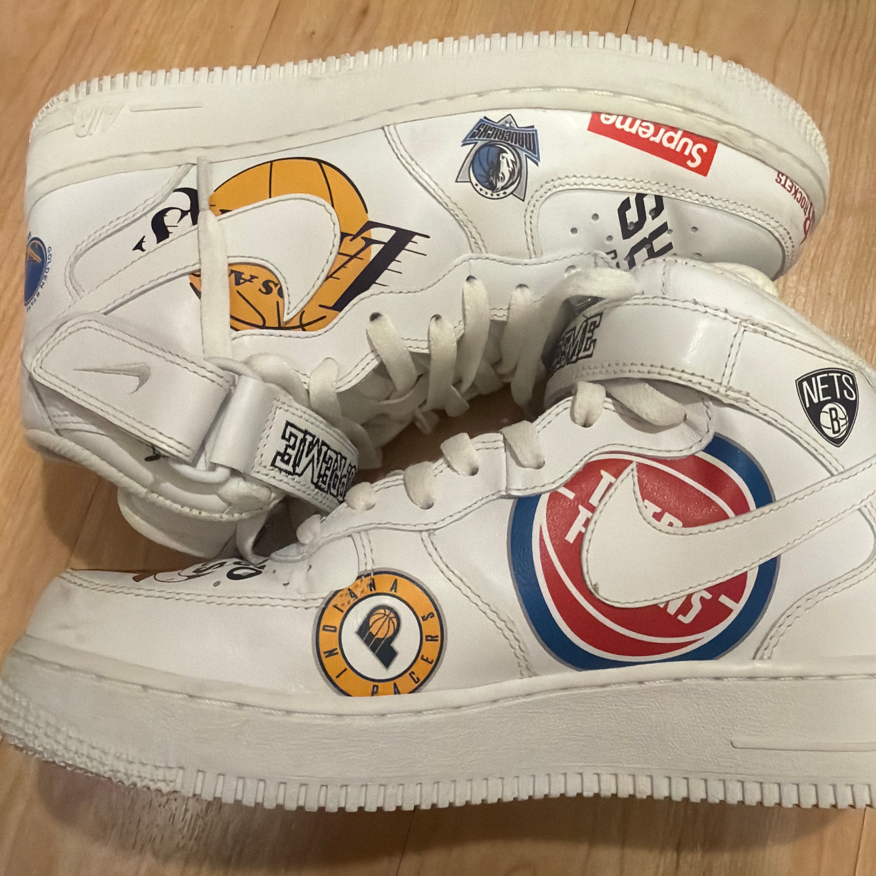 Supreme × NBA × Nike Air Force 1 Mid '07 "White"