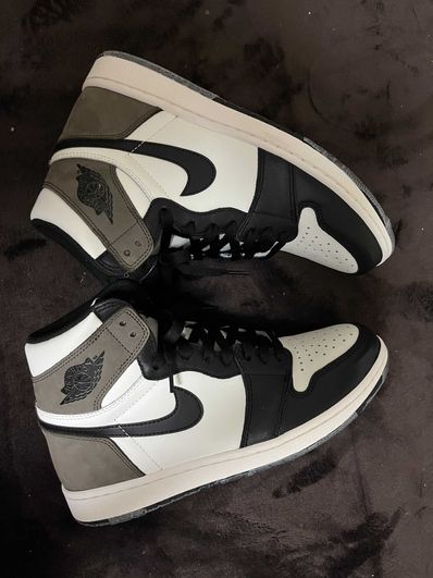 Nike Air Jordan 1 High OG "Sail/Dark Mocha/Black"