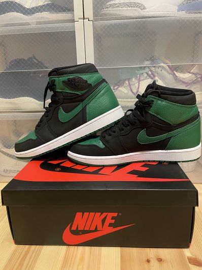 Nike Air Jordan 1 Retro High OG "Black/Pine Green" (2020)