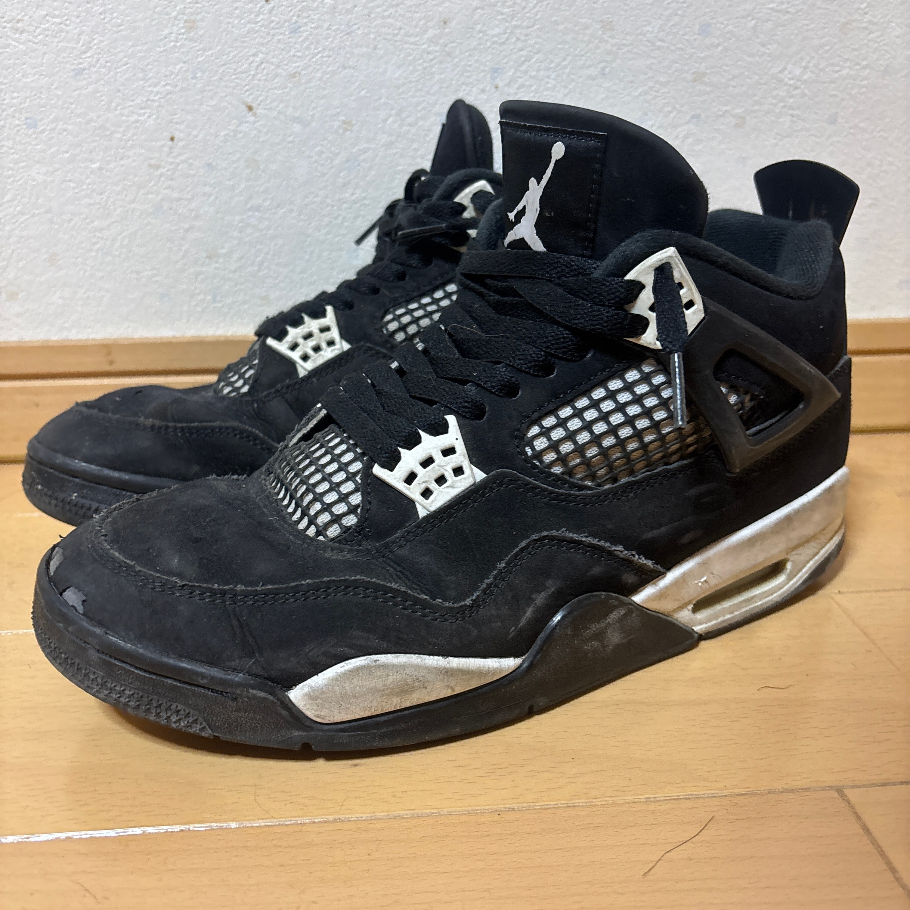 Nike Air Jordan 4 Retro "White Thunder"