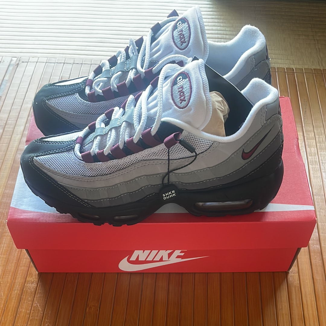 Nike Air Max 95 "Pearl Grey/Dark Beetroot"