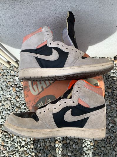 Nike Air Jordan 1 RETRO High OG "Hyper Crimson"