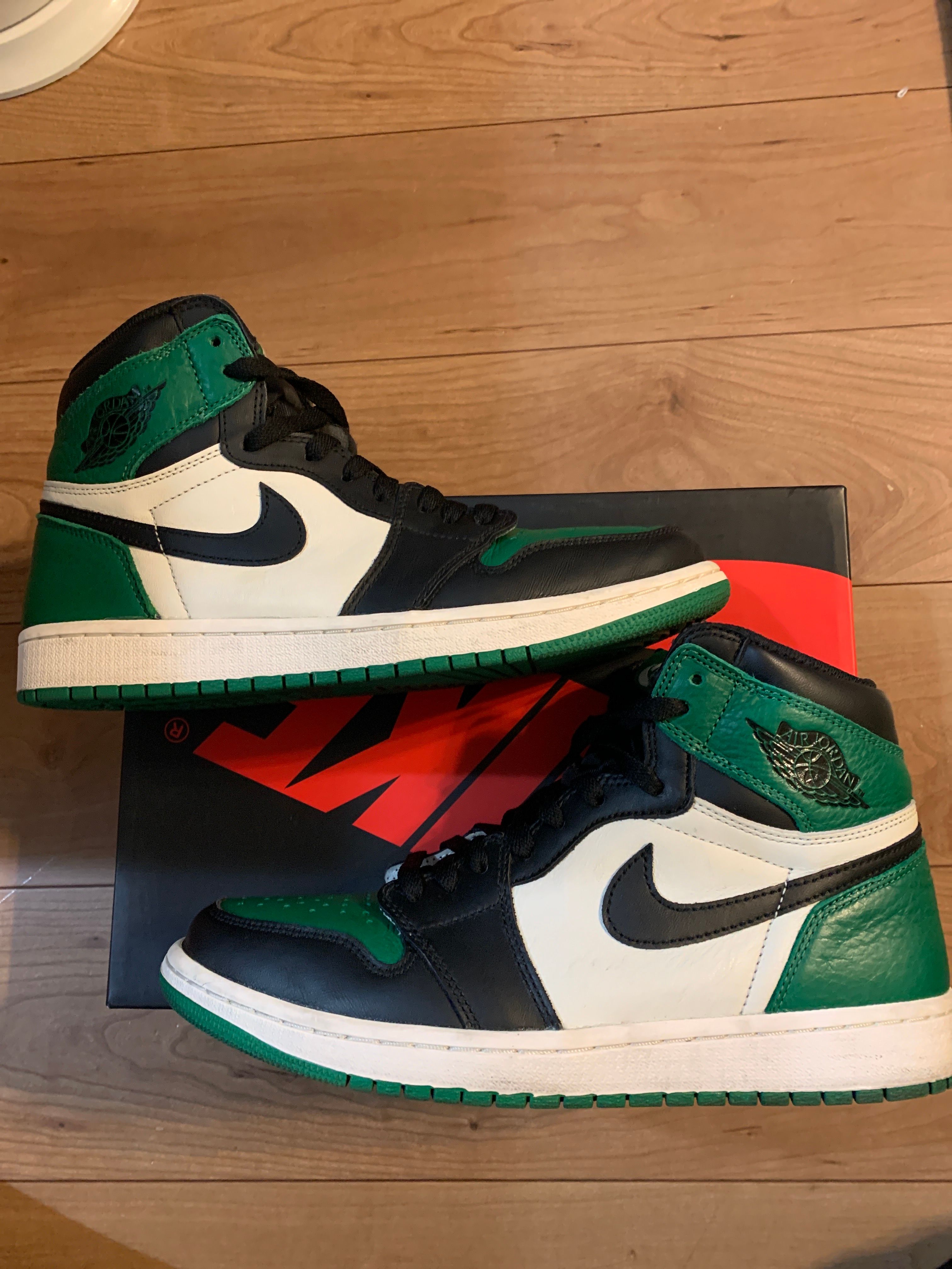Nike Air Jordan 1 Retro High OG "Pine Green"(2018)