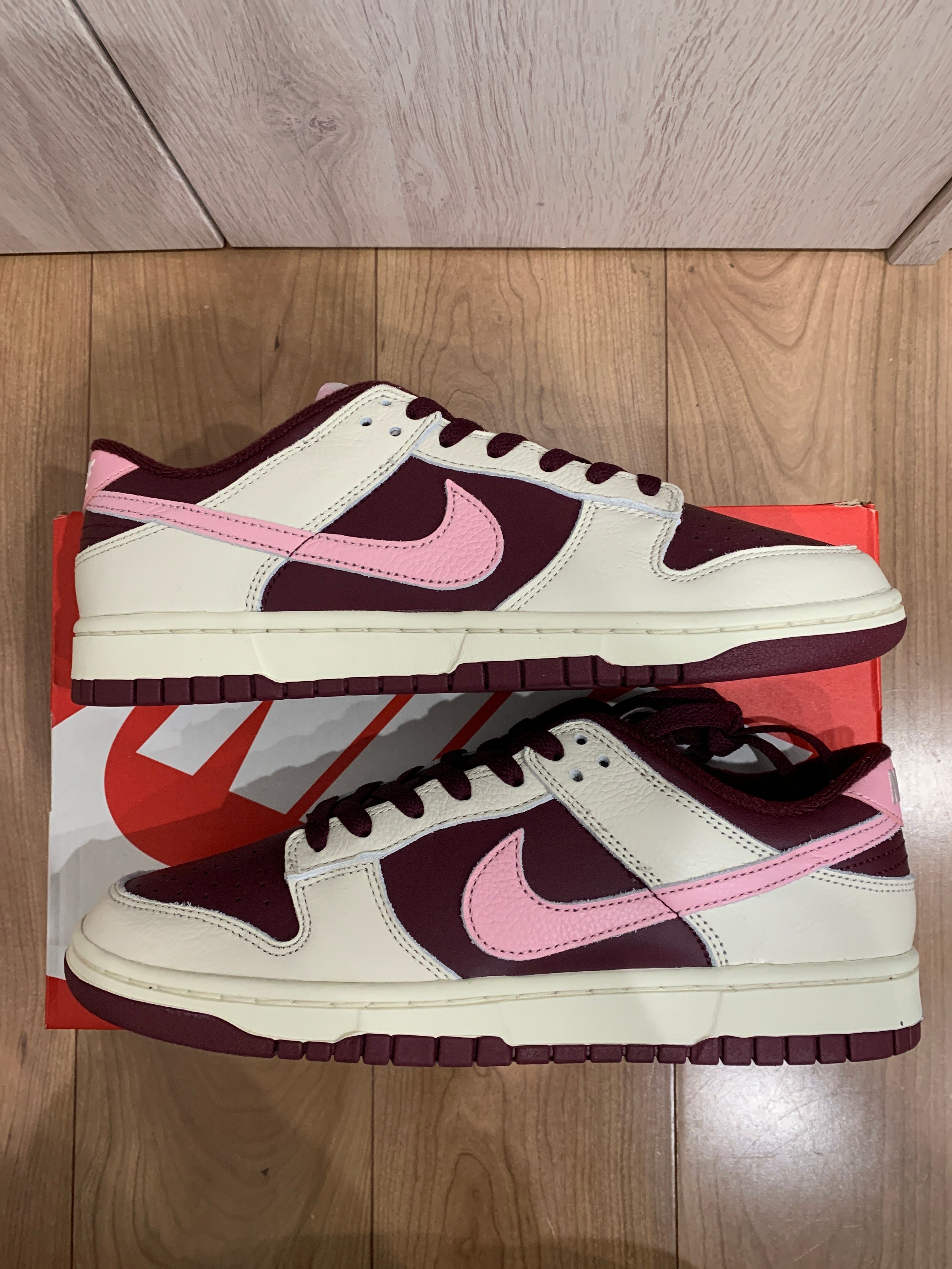 Nike Dunk Low "Valentine’s Day" (2023)
